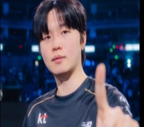 LOL官推：BDD以10.93的KDA位列本次S15世界賽第一！