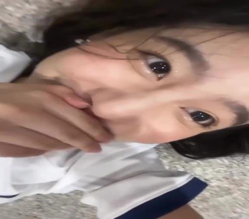 直接瘫倒在地泰国女子收到孙兴慜签名后的反应
