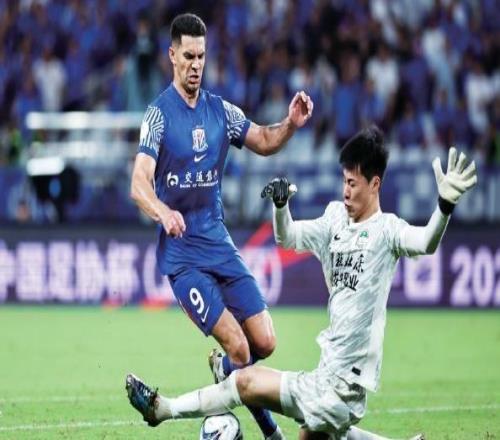 足球报：中超进入轮换季，四重困难将考验轮换能力