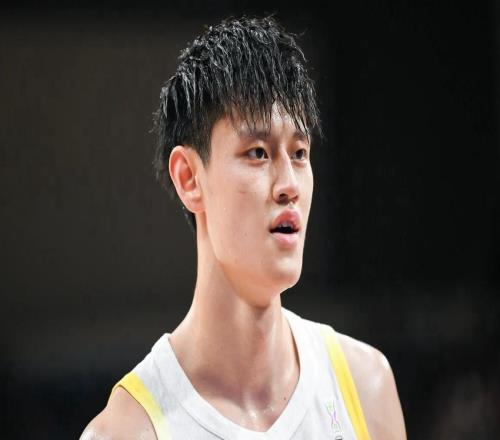 达成签约！恭喜曾凡博，成功杀进NBA