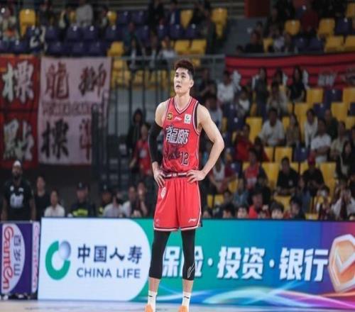 媒体人联赛防周琦哈雷尔后李祥波对大多数亚洲内线难度降低不少