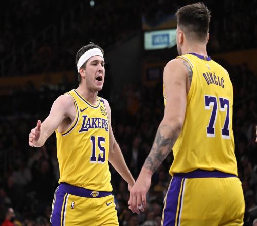 打造NBA偶像男团！湖人将开启白人三帅时代，或3年内成最值钱球队