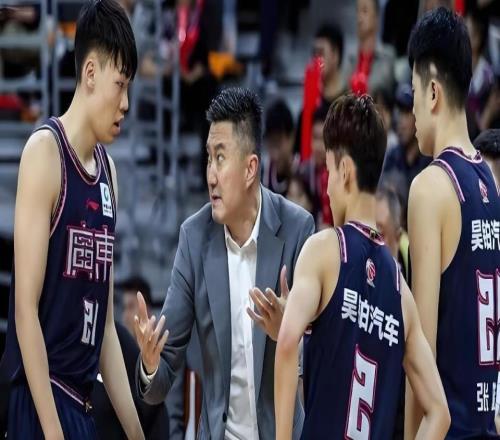 广东队夏季联赛大名单出炉！仅11人出战杜锋重用国青四将