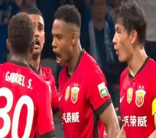 重燃争冠悬念，海港近2场追回5分，现只差领头羊申花1分