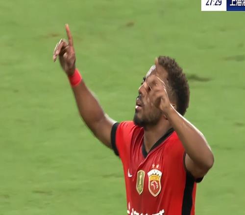 终于赢了！海港客场拿下申花，中超争冠悬念再起！穆帅证明自己