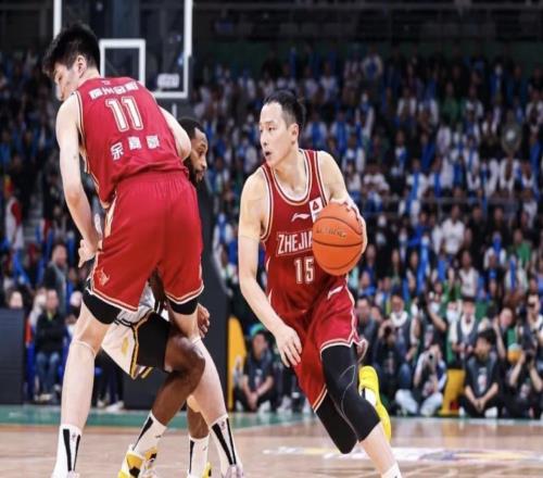 媒体人：王奕博转会需俱乐部、体育局双盖章，不排除新赛季无球可打