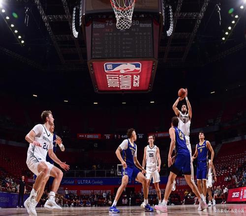 尘封档案：NBA巨星加盟背后的传奇秘辛
