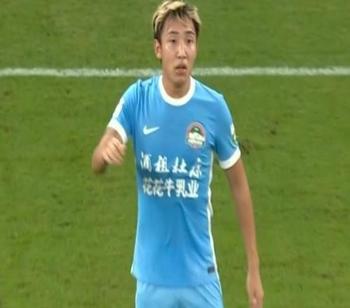 里程碑，河南队中场黄锐烽已在中国顶级联赛出场100次