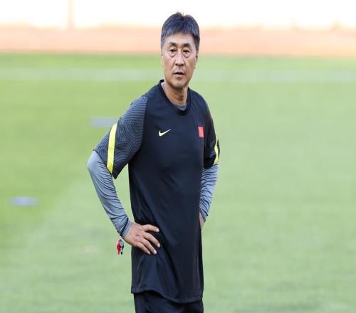 体坛联播卢卡库伤缺三个月，阿尔卡拉斯再夺大师赛冠军