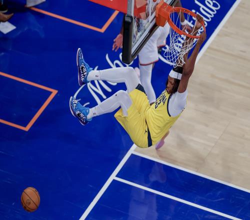 NBA官网评东部关键补充：字母联手特纳76人迎来探花老鹰双补强