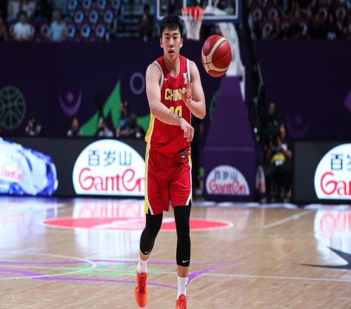 媒体人：王俊杰说明年可能会参加NBA选秀没选上也会在海外找机会