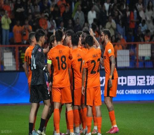 近5场丢22球！玉昆球迷宣布下轮静坐12分钟抗议，痛斥球队3大问题