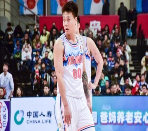 媒体人：赵睿转会谈判过程中曾有其他俱乐部加入&开出高价