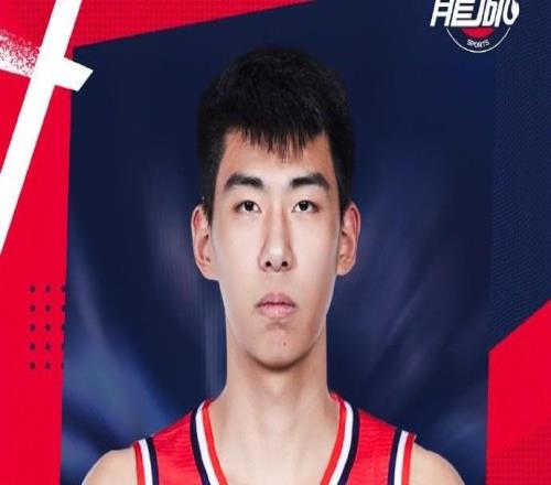 官方：徐昕新赛季将代表广州男篮出战CBA比赛