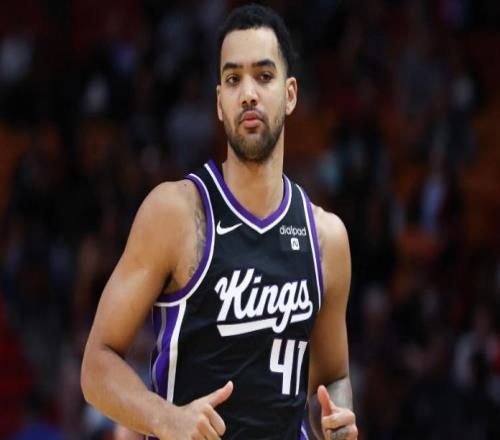 1年320万美元！十年NBA老兵莱尔斯签约皇马含NBA回归条款