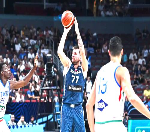 狂砍42分！爆轰37分！NBA未来5年的统治级球星，湖人交易赚大了