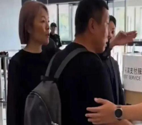 大战前动摇军心韩国大姐用心险恶！泰山22人踩场韩鹏再赢太神了