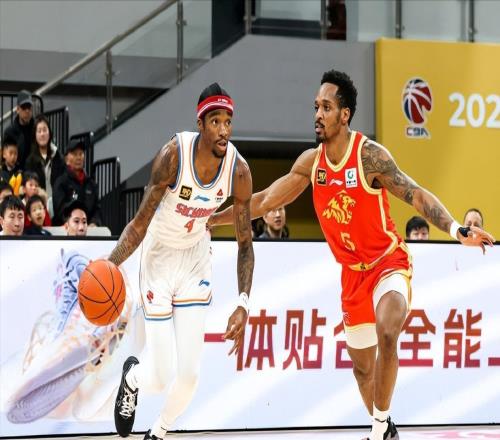 坐地起价！多家俱乐部追求CBA得分王，加盟广东宏远希望渺茫