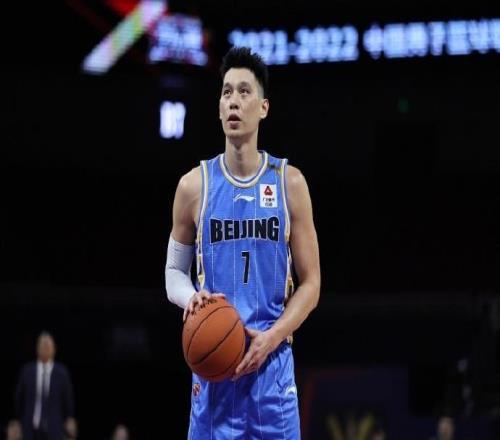 经纪人林书豪当年打CBA被对手场上恐吓对方没说踹折腿说废了他