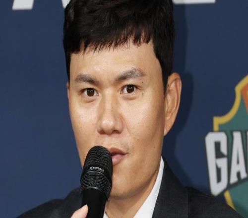 蓉城亚冠队史首胜，对手主帅大格局，赞成都有K联赛夺冠实力