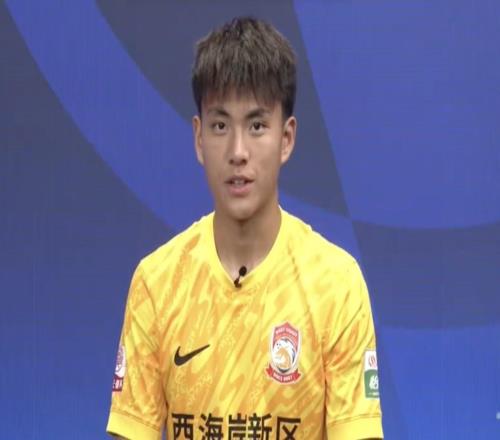 李昊：惨败山东是赛季最深刻打好中超再考虑会不会留洋