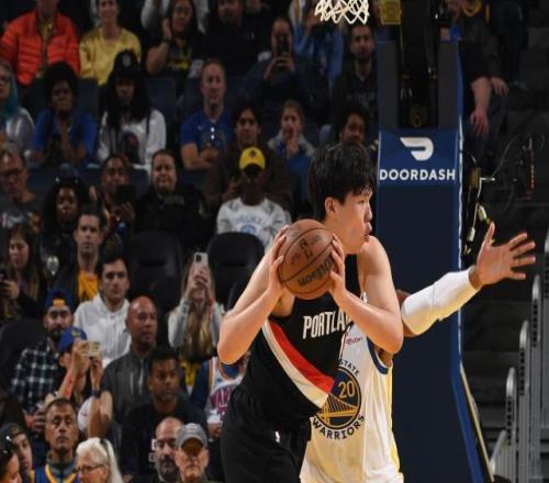 队记指出杨瀚森症结：场上意识慢还跟不上NBA节奏