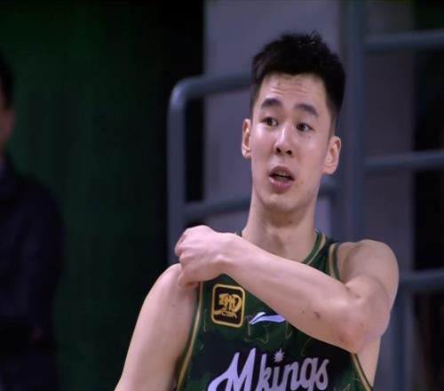 又被NBA看中！CBA“暴力后卫”被曝拒绝活塞队，比杨瀚森更强