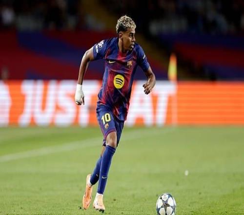 亚马尔战奥林匹亚科斯全场数据：传射建功，4次过人成功