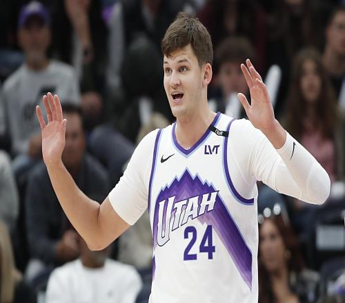 名记：凯斯勒是NBA历史首位单场全中+至少投进1记三分的球员