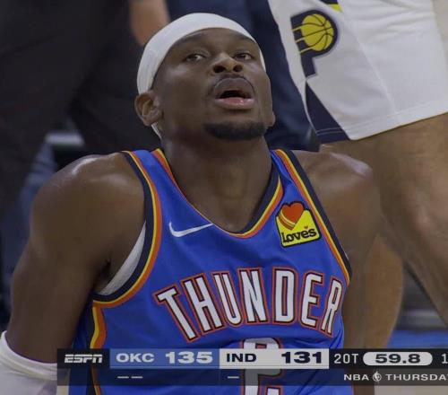 NBA历史首次！赛季前两场都打双加时，卫冕冠军太离谱了啊！