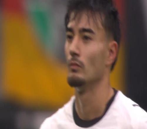 卡斯特罗普德甲首红！迪亚斯险被废孔帕尼暴怒，门兴4年最快红牌