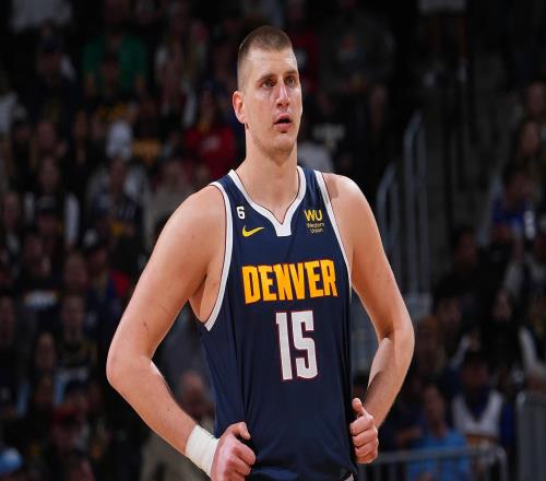 杨瀚森想要签名合影约基奇：我打爆他得了高分就可以