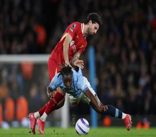 拒绝三连杀！英超争冠关键战，曼城大战利物浦，枪手等着收渔利