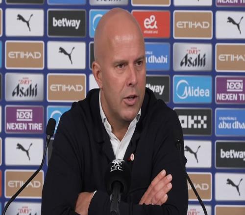 斯洛特：我不会将输球归结于判罚现在我们没资格谈争冠