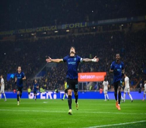 三连胜登顶！劳塔罗队史第四射手，国米用最霸气方式回击所有质疑