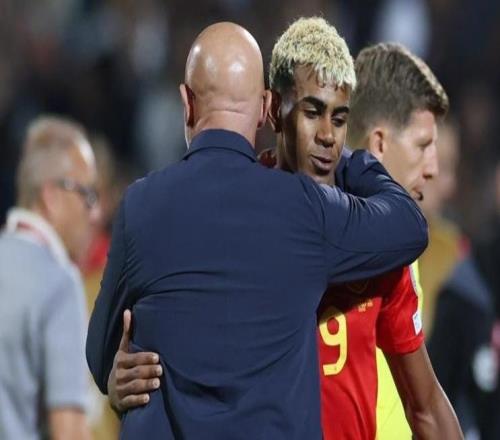 世体：亚马尔接连缺席国家队比赛，下次比赛或与梅西交手