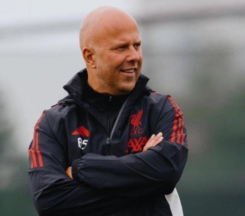 利物浦1.3亿打水漂斯洛特看走眼，11场0球0助，天才英超水不服