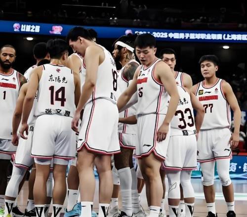 何时到队广东绯闻外援回复球迷很快来杜锋获超级强阵