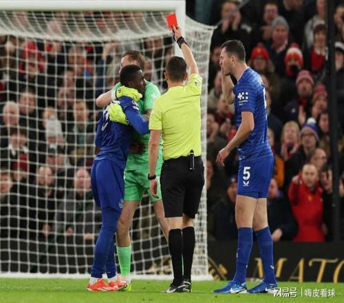 幸好还有利物浦！47场首败，错怪莫耶斯，曼联多一人，主场却失利