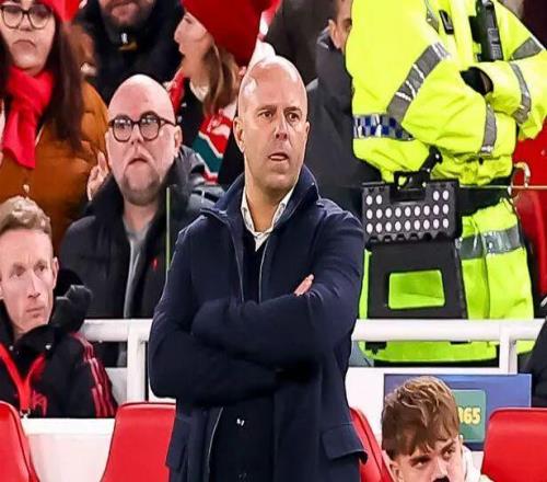 利物浦溃不成军！全队仅2人状态在线：索博和基耶萨