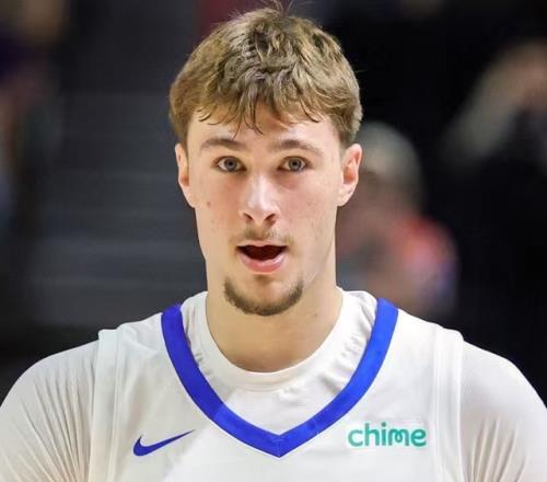 狂轰35分8板！就在今天，一项由老詹保持的NBA纪录被弗拉格打破了