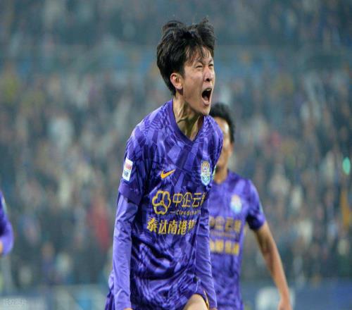 意外！谢维军直言曾非常抗拒在津门虎踢中卫，如今却逆袭成核心