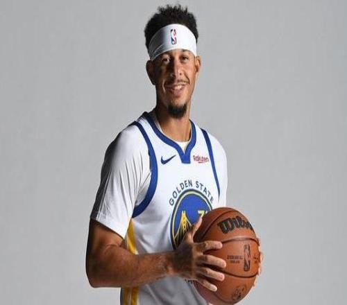 官宣：勇士正式签下赛斯库里后者将身披31号球衣