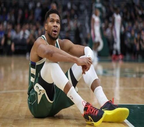 NBA字母哥离开雄鹿倒计时