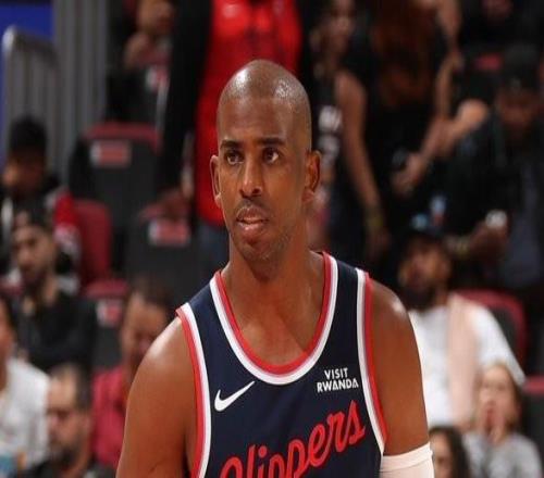 努力和平分手，记者：快船妥善安排保罗去向，与其合作寻找合适下家