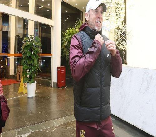 体坛联播阿森纳欧冠豪取6连胜，曼城客场2比1逆转皇马