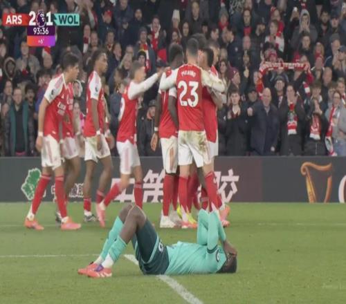 怀特伤退，阿森纳94分钟反绝杀惨胜！跟队剖析：为何枪手伤病频繁