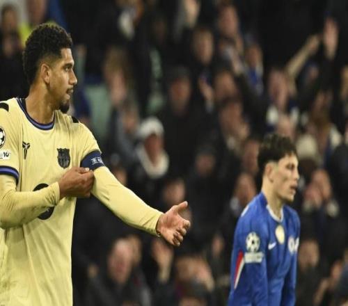 ESPN：阿劳霍预计在新年初回归巴萨训练，但何时复出还不确定