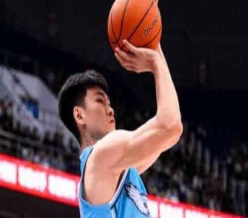 我的天呐！这CBA是演小品呢还是在打篮球啊！