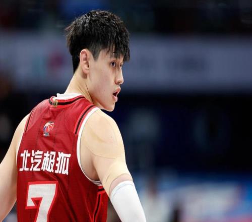 CBA官宣！曾凡博完成注册，元旦大战首钢对阵广东